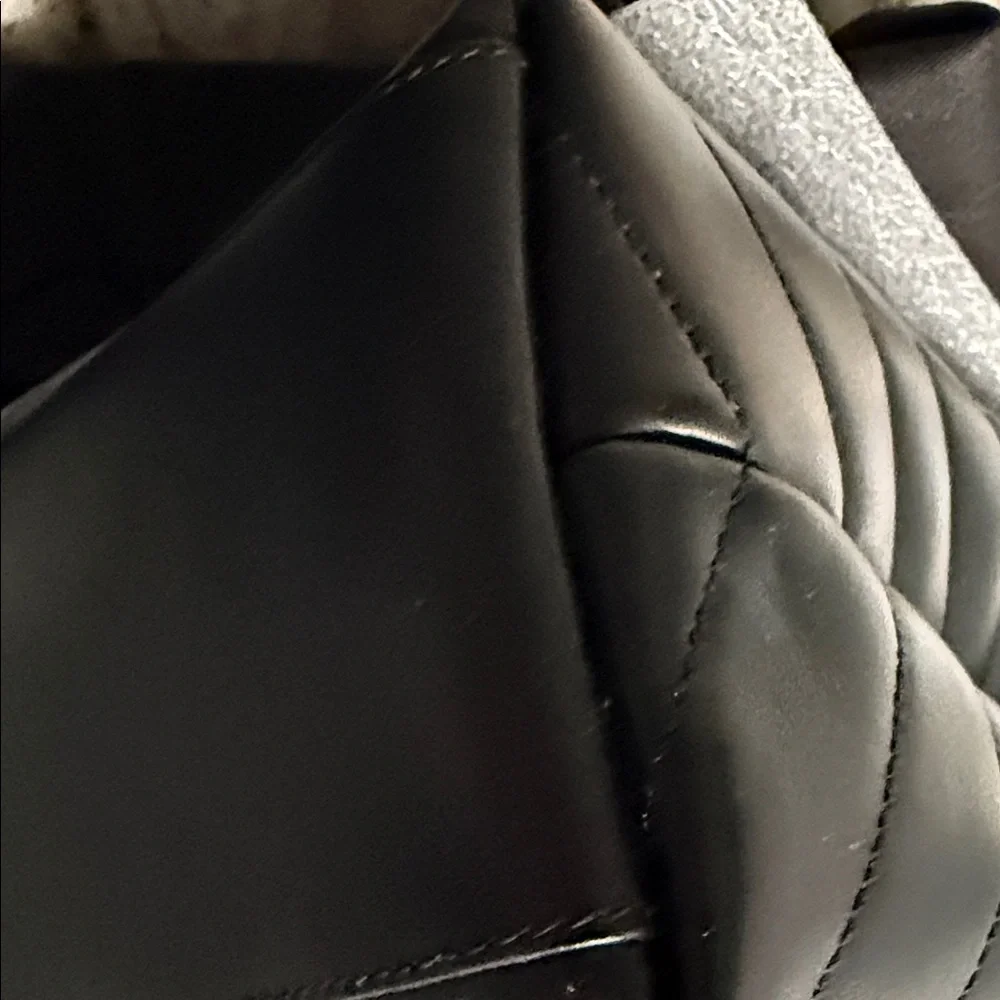 Saint Laurent Black medium Lou Lou - Picture 11 of 16